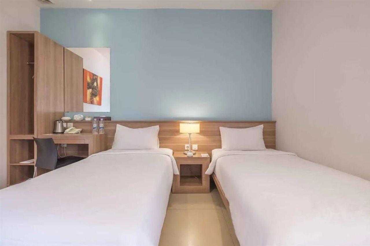 Aswin Hotel And Spa Makassar Exterior foto