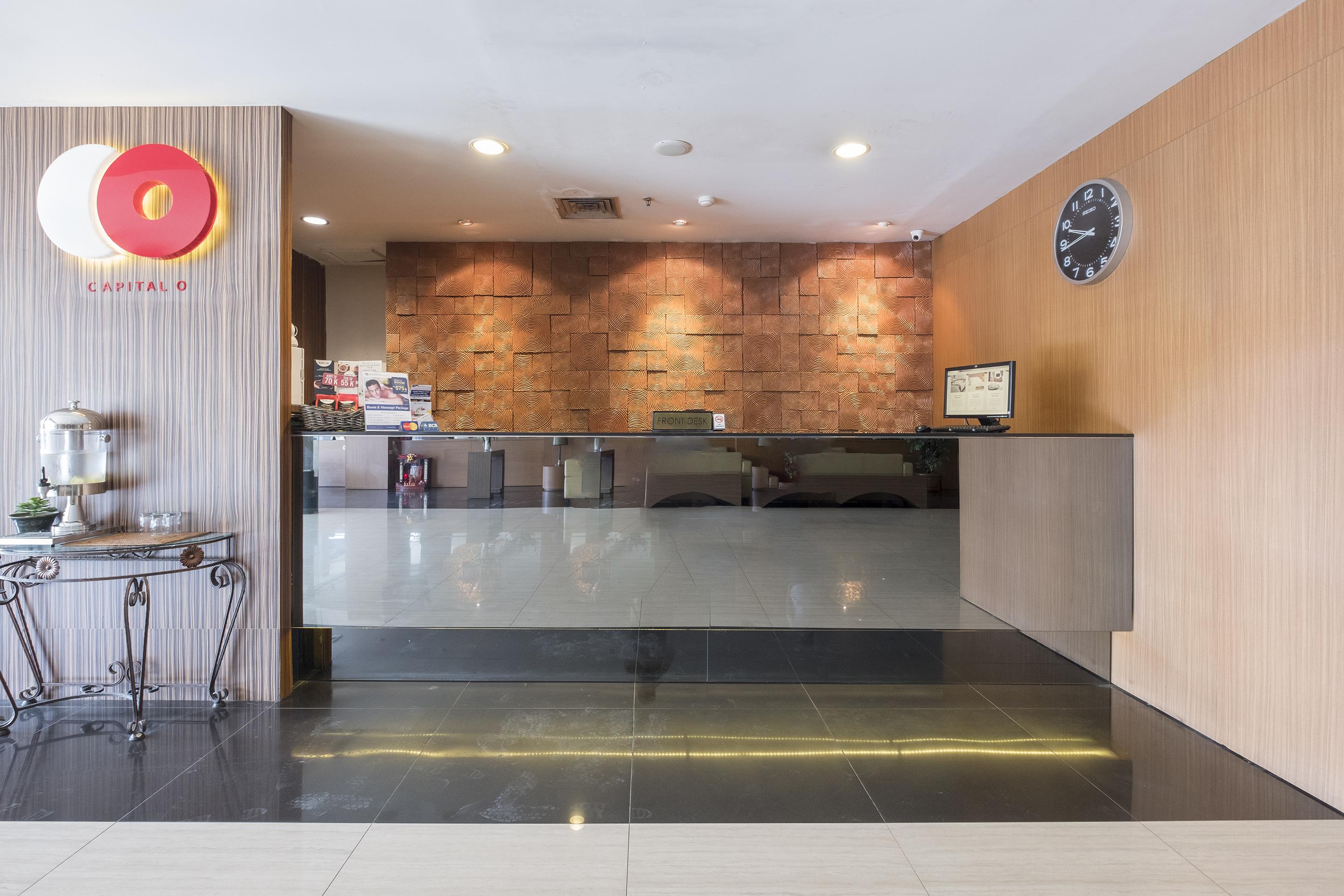 Aswin Hotel And Spa Makassar Exterior foto